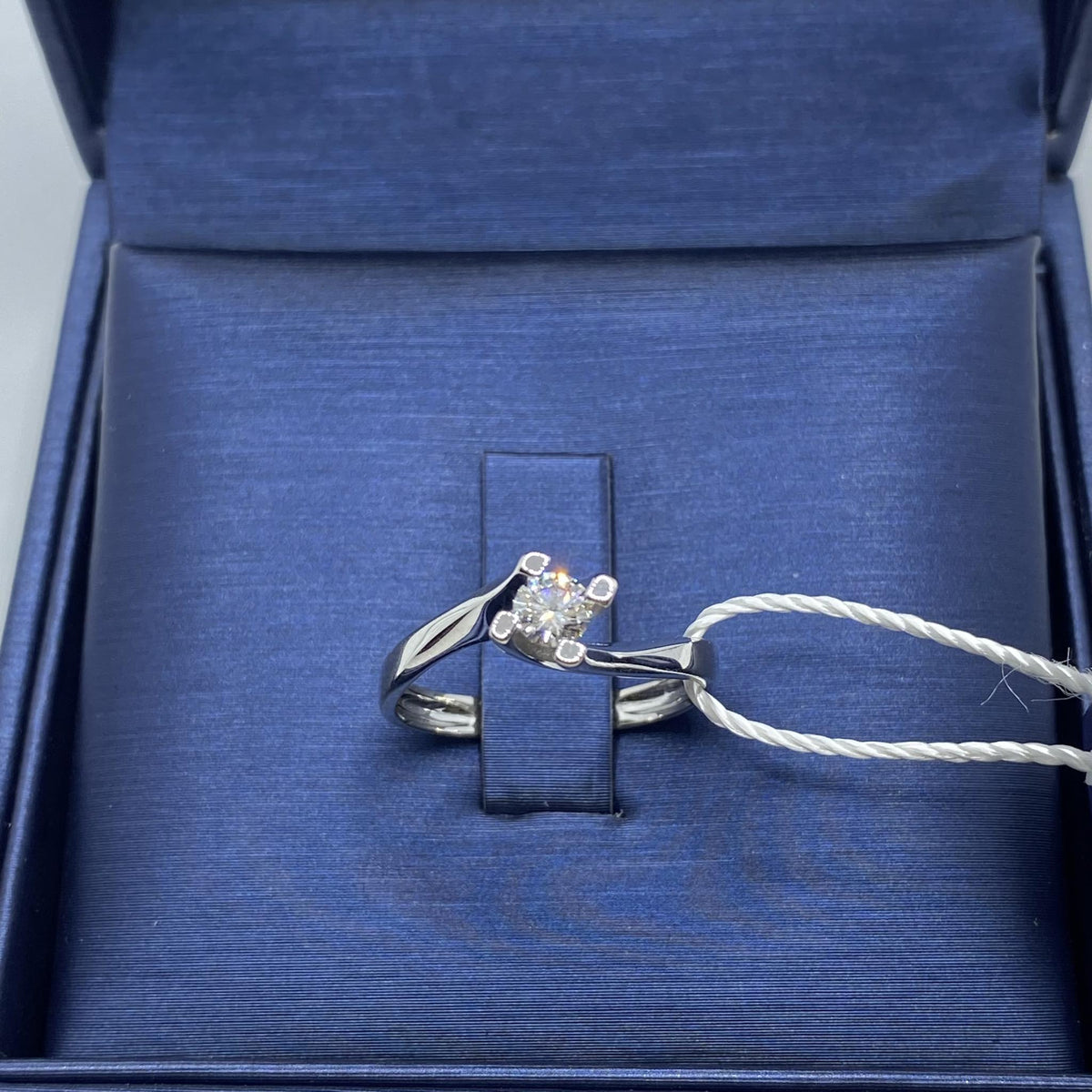 Anello Solitario PG Gioielli in Oro 18KT 18KT e Diamante Ct. 0,23