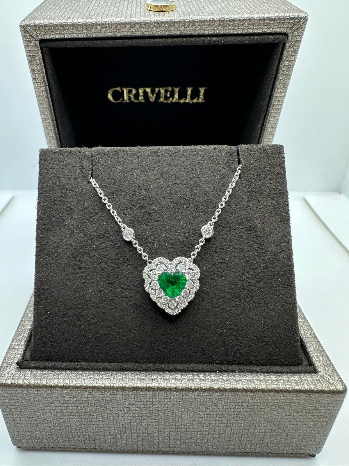 Collana donna Crivelli con Smeraldo a Cuore Ct. 0,82 e Diamanti