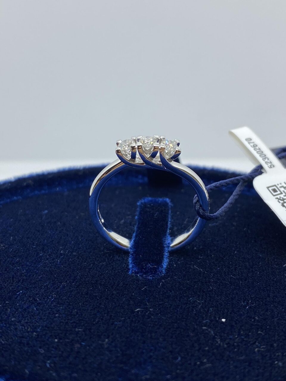 Anello Recarlo Trilogy Maria Teresa con Diamanti Ct 0.40