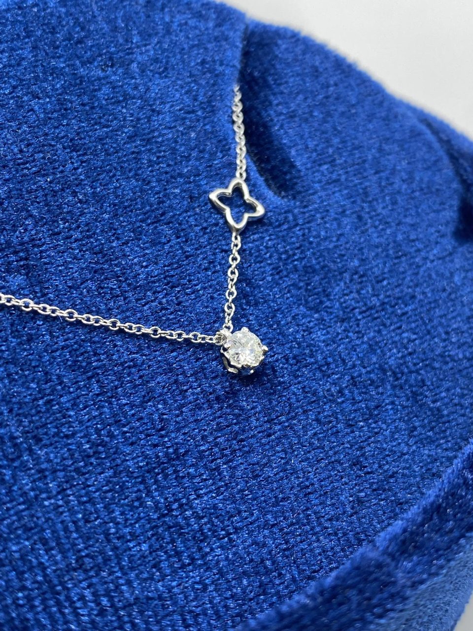 Collana Punto Luce Recarlo Anniversary in Oro 18KT 18KT e Diamante ct. 0,12