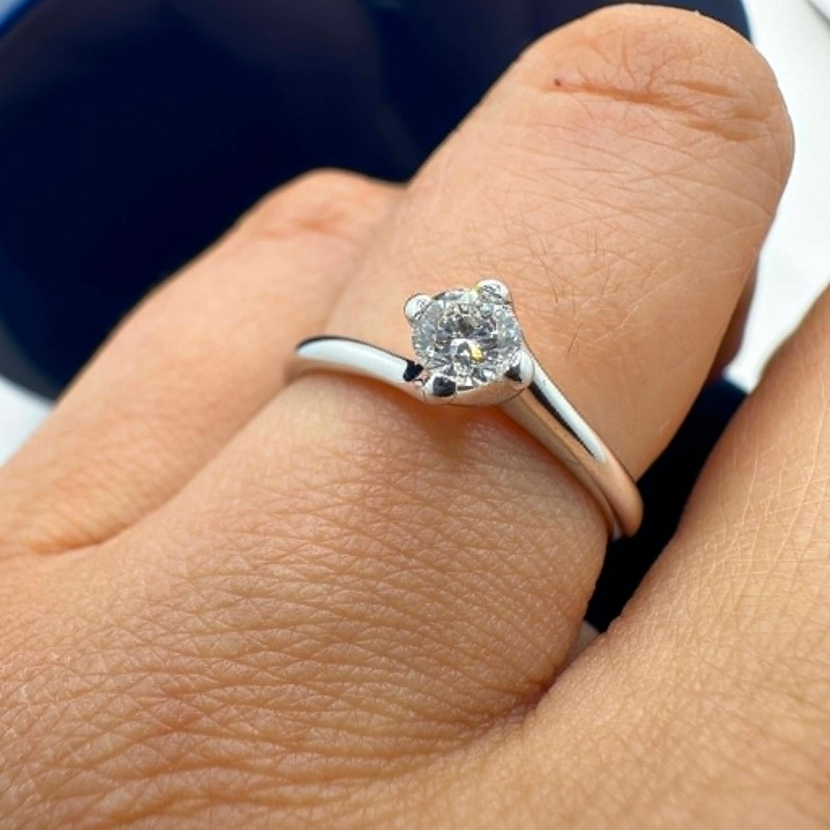 Anello Solitario Recarlo in Oro 18KT 18KT e Diamante 0,24 G-IF