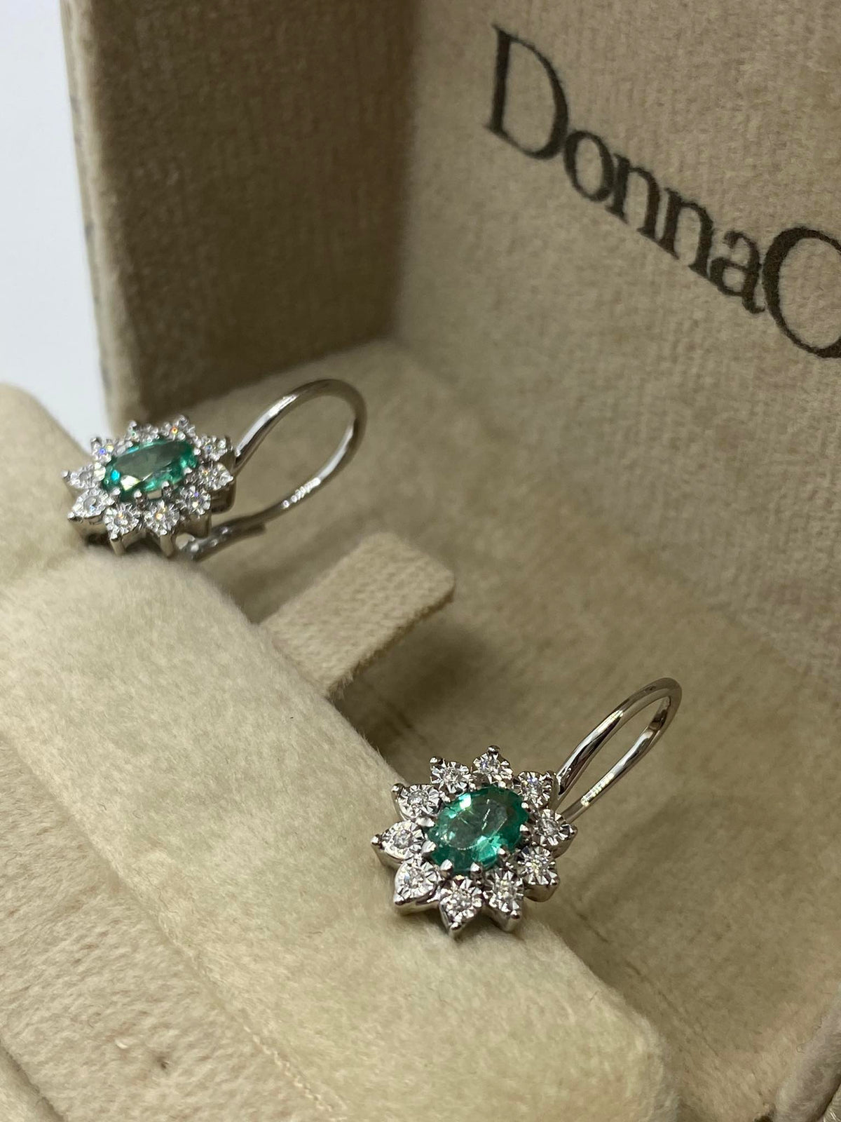 Orecchini Donna Oro 18KT con Smeraldi Ct.0.88 e Diamanti
