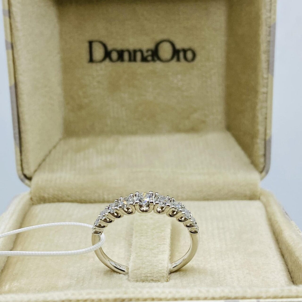 Anello Veretta a Scalare Donna Oro 18KT con Diamanti Ct. 0,82