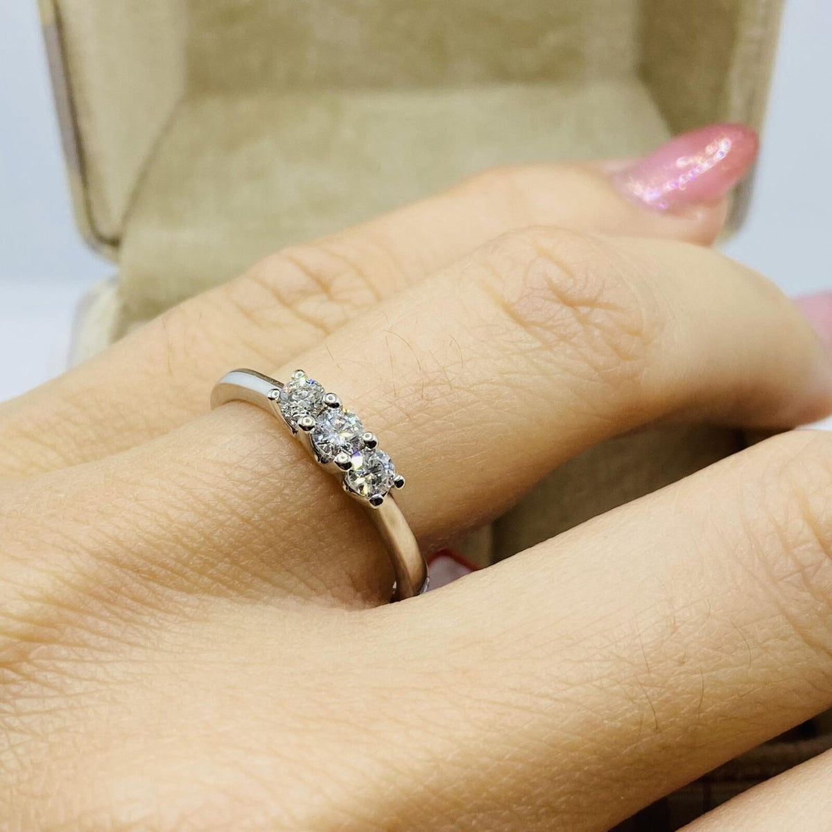 Anello Trilogy Donna Oro 18KT con Diamanti Ct. 0,35