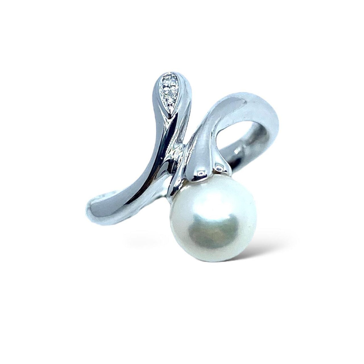 Anello Asayo in Oro 18KT 18KT con Perla di Acqua Salata e Diamanti