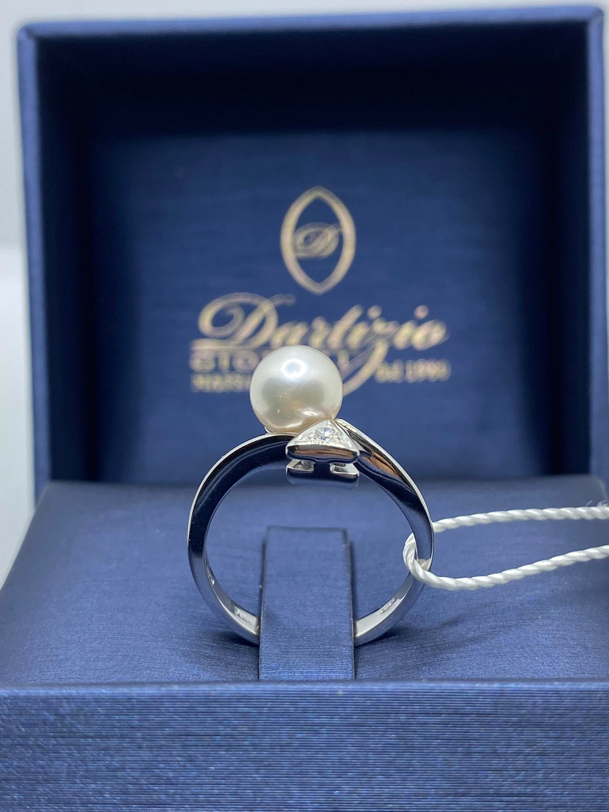 Anello Mikawa in Oro 18KT 18KT con Perla di Acqua Salata e Diamanti