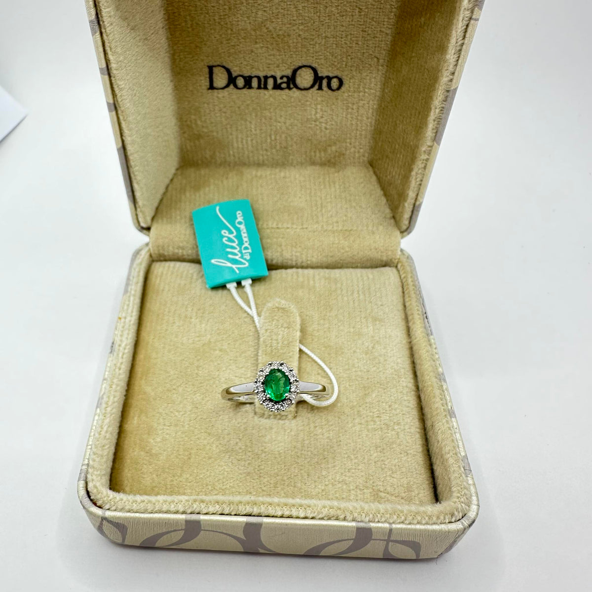Anello Donna Oro 18KT con Diamanti e Smeraldo Ct. 0,35