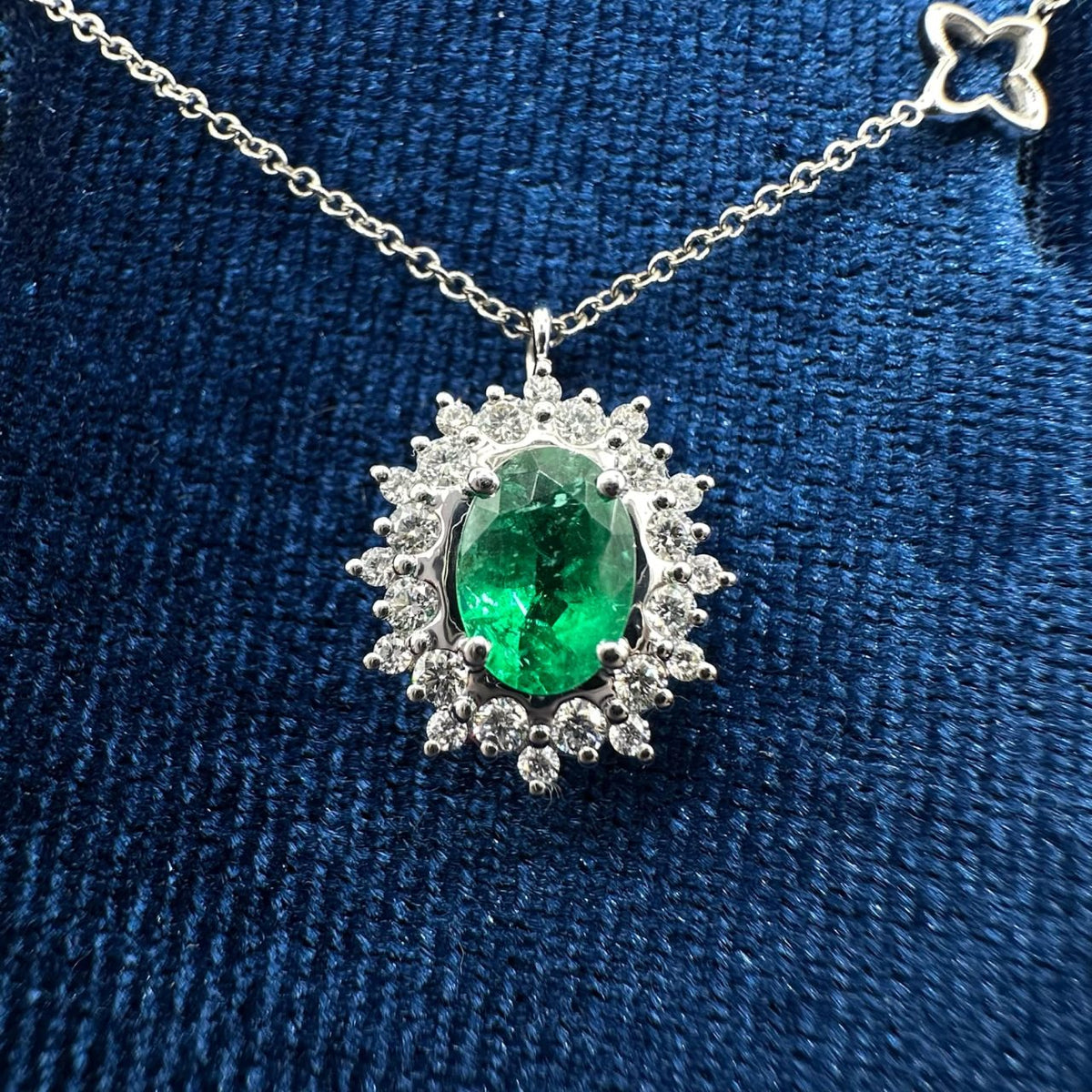 Collana Recarlo con Diamanti e Smeraldo Ct 0,74
