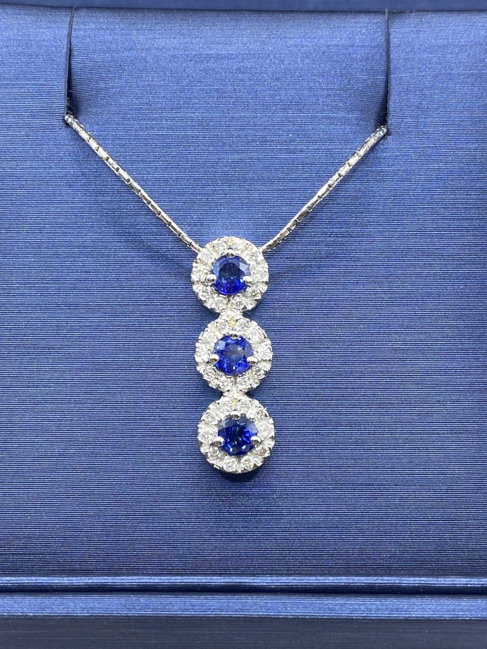 Collana Trilogy Nardelli in Oro 18KT 18KT con Diamanti e Zaffiri Ct. 0,65