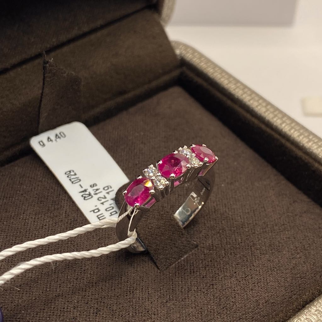 Anello Trilogy Donna Crivelli con Rubini ct 1,19 e Diamanti