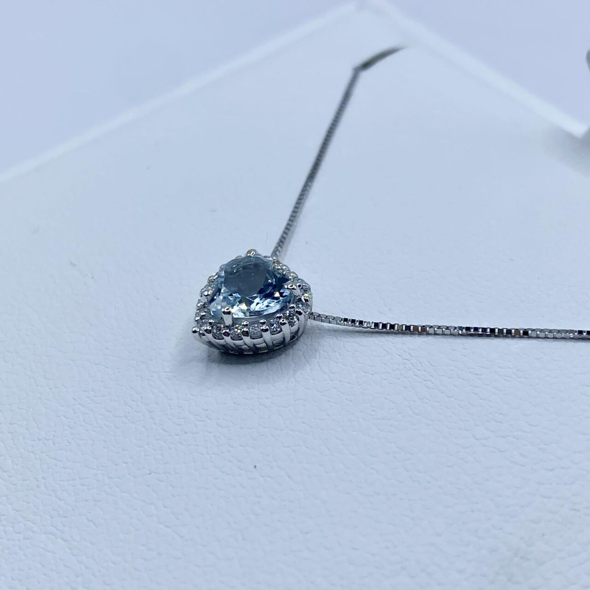 Collana Miluna in Oro 18KT 18KT con Diamanti e Acquamarina Ct. 0,64