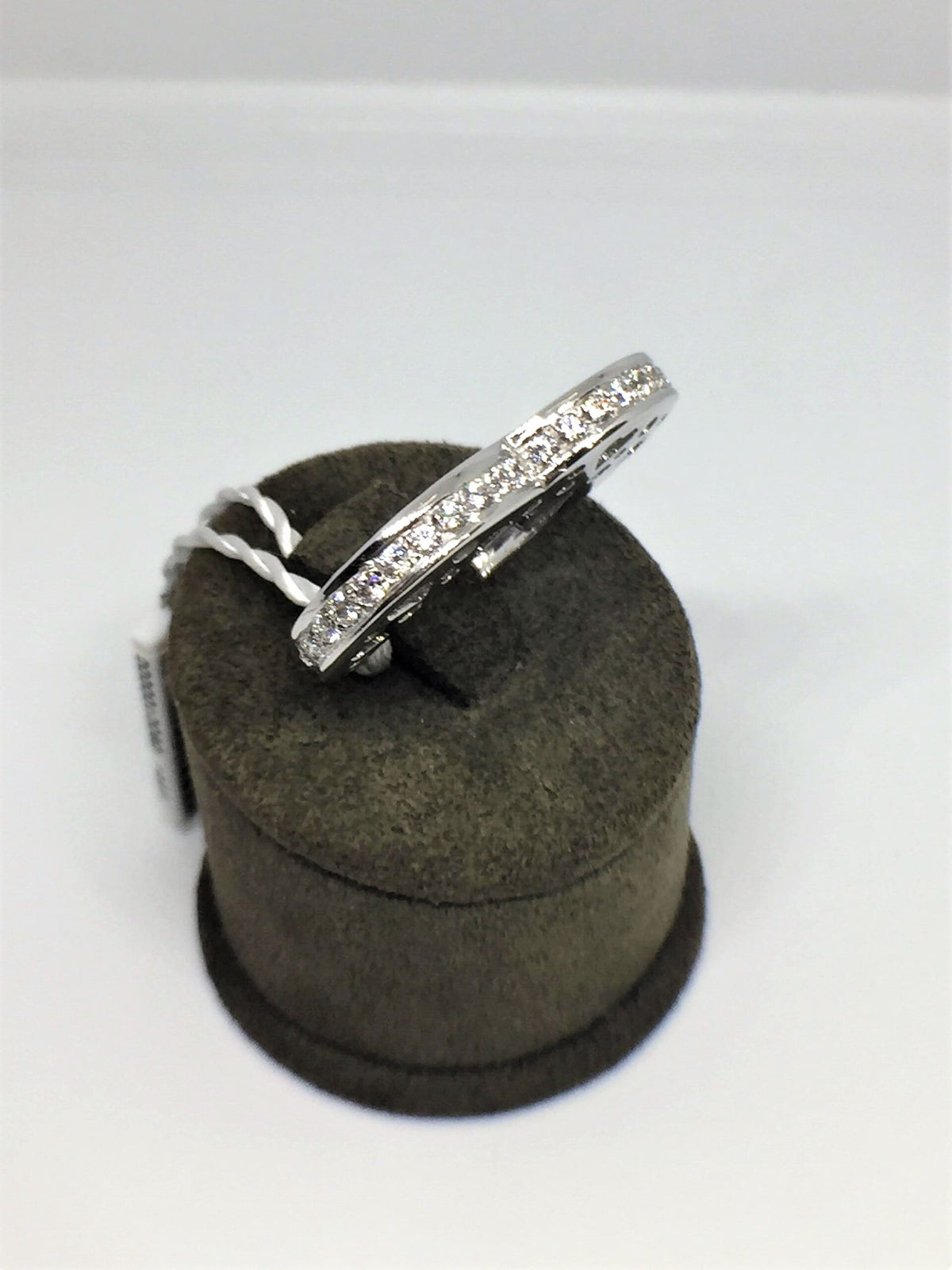 Anello in Oro 18KT 18KT con zirconi a forma di cuore