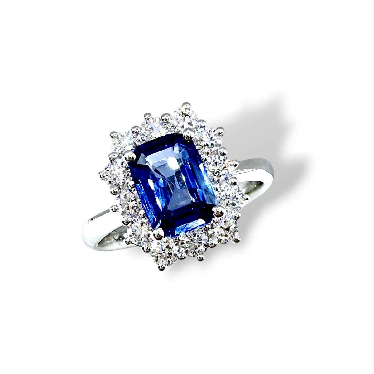 Anello Donna Crivelli con Zaffiro 1,74 e Diamanti
