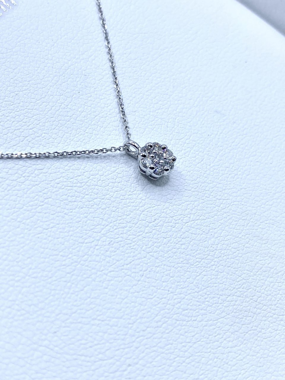 Collana Punto Luce Pavè Pg Gioielli in Oro 18KT e Diamanti Ct. 0,14