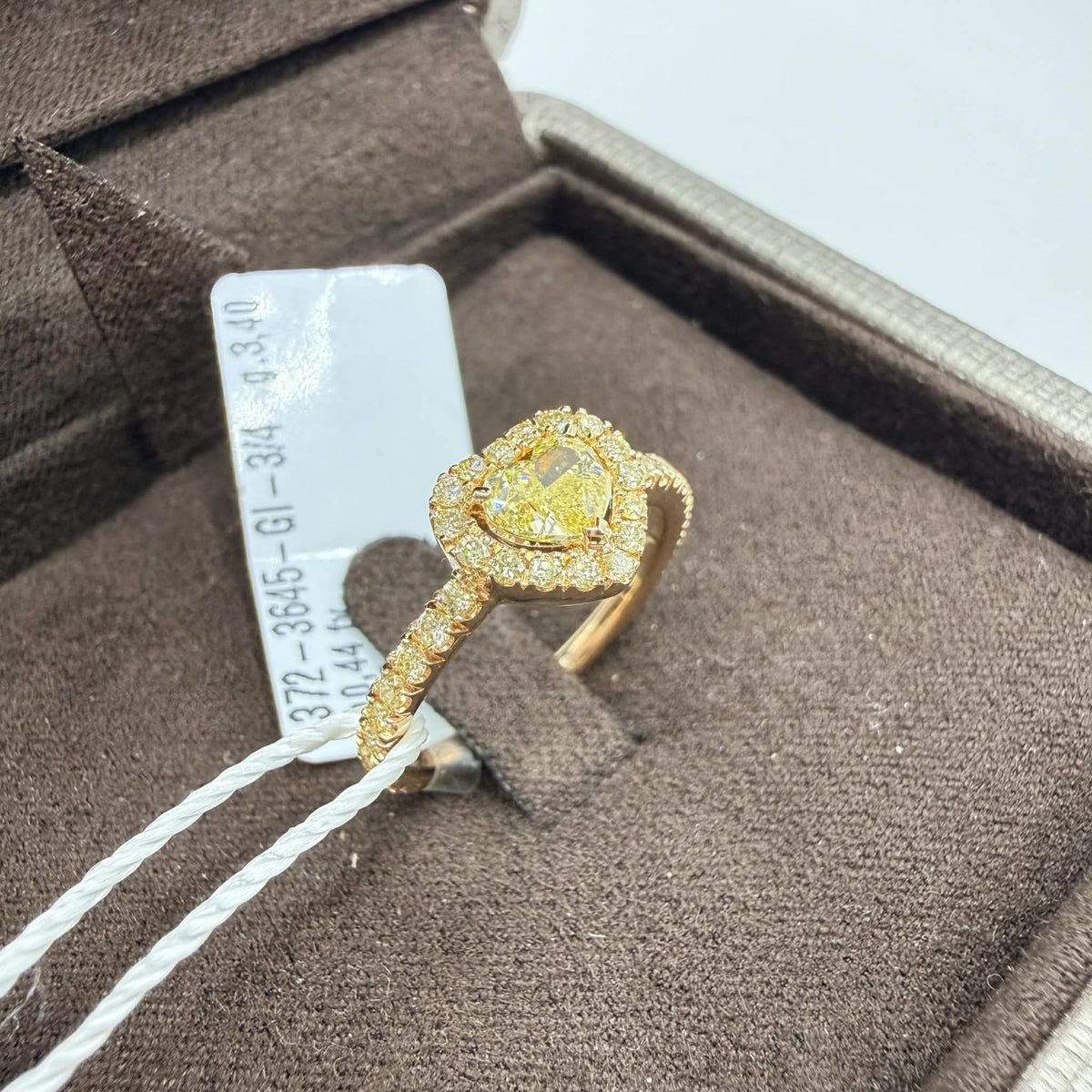 Anello Donna Crivelli in Oro 18KT Rosè e Diamanti Fancy a Cuore