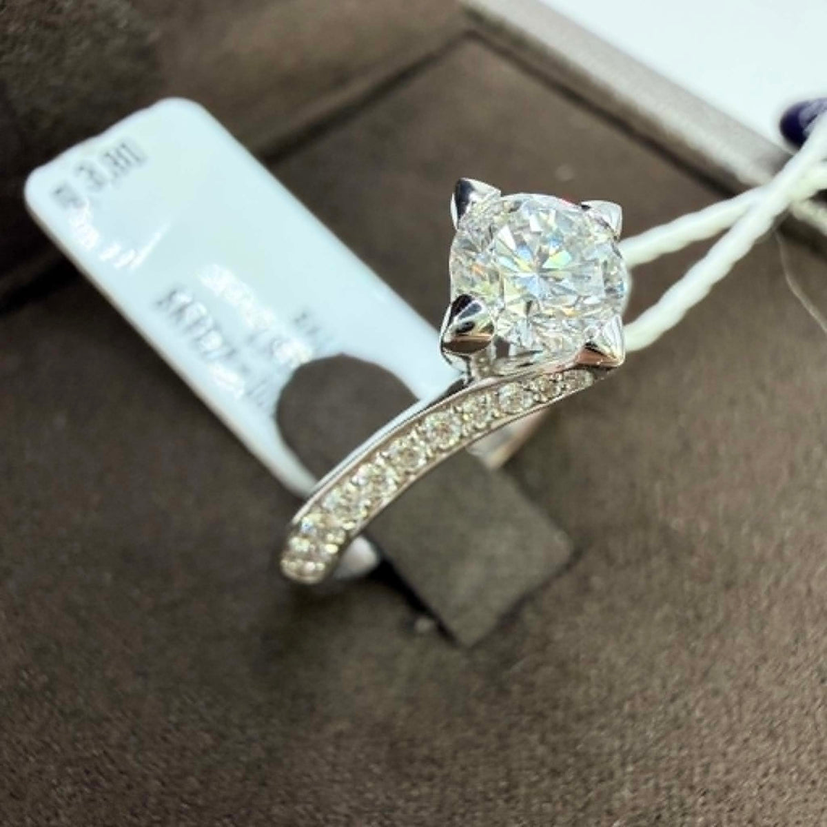 Anello Crivelli Solitario in Oro 18KT 18KT e Diamante GIA Ct 0.71