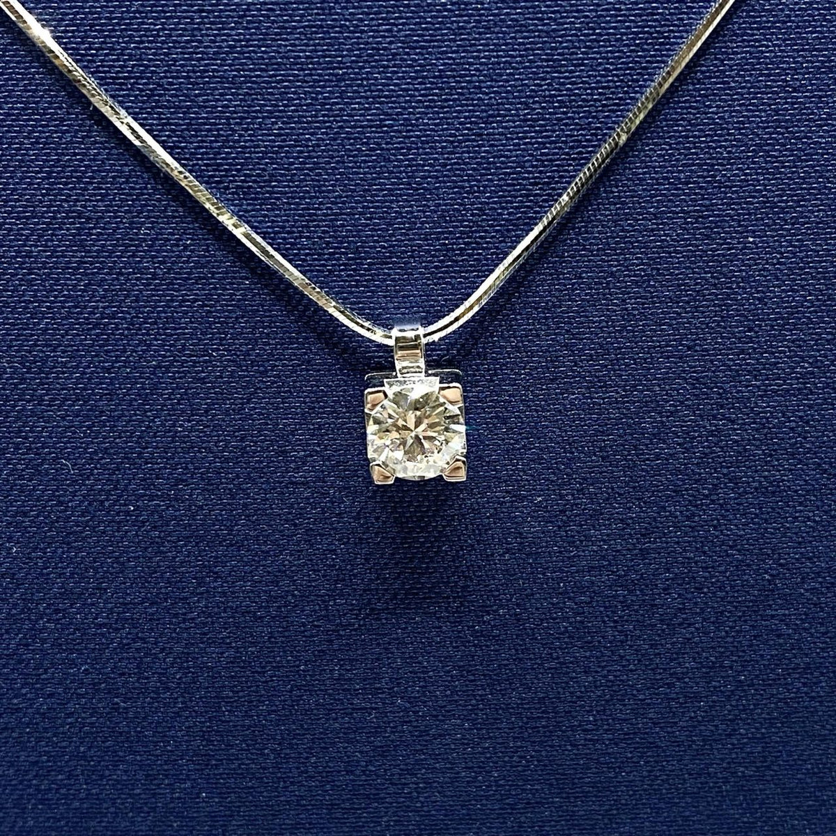 Collana Recarlo Punto Luce in Oro 18KT e Diamante Ct 0.50 F-IF