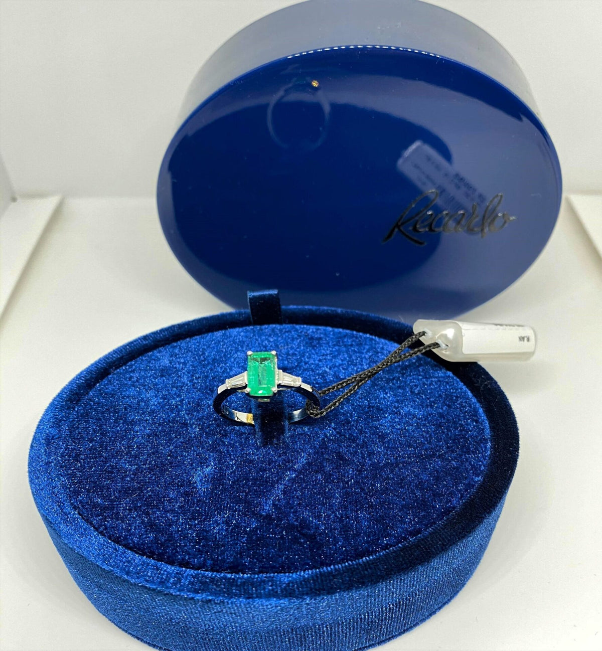 Anello Recarlo Con Smeraldo Ct 0,97 e Diamanti - ZF700/BS