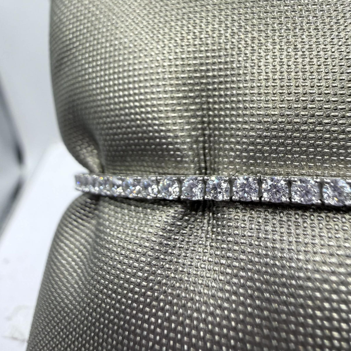 Bracciale Tennis in Oro 18KT 18KT e Zirconi Bianchi