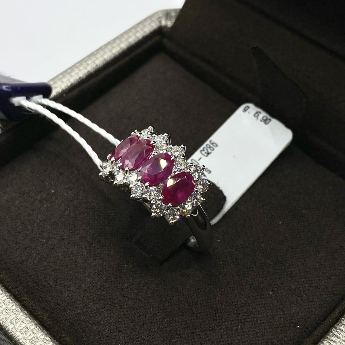 Anello Donna Crivelli con Rubini Ct 2.14 e Diamanti