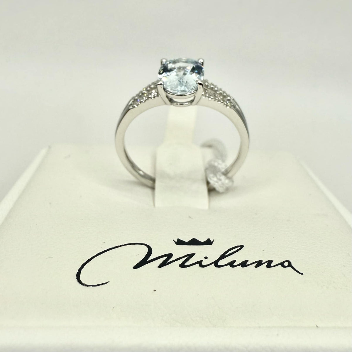Anello Miluna in Oro 18KT 18KT con Diamanti e Acquamarina Ct. 1.00