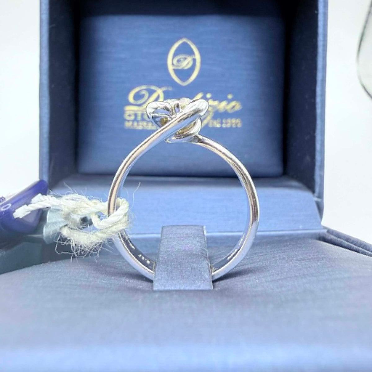 Anello Solitario Salvini in Oro 18KT 18KT e Diamante ct. 0,57