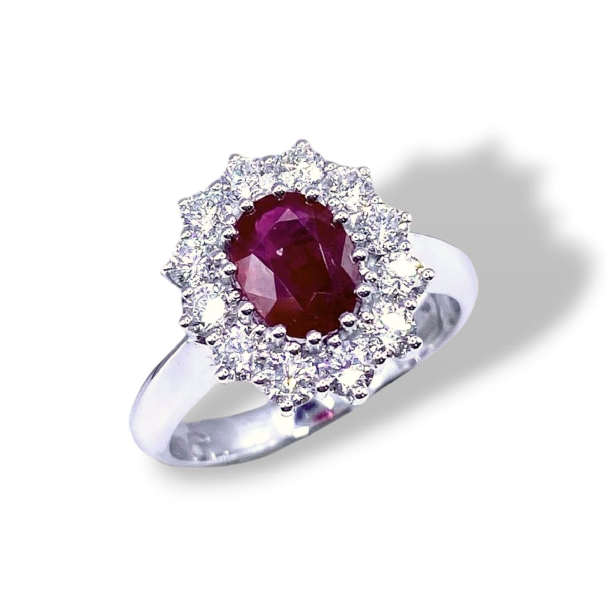 Anello Donna Crivelli con Rubino Ct 1.08 e Diamanti
