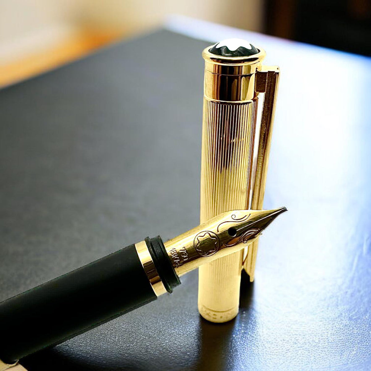 Penna Montblanc Noblesse Stilografica con Pennino in Oro 18KT 750%