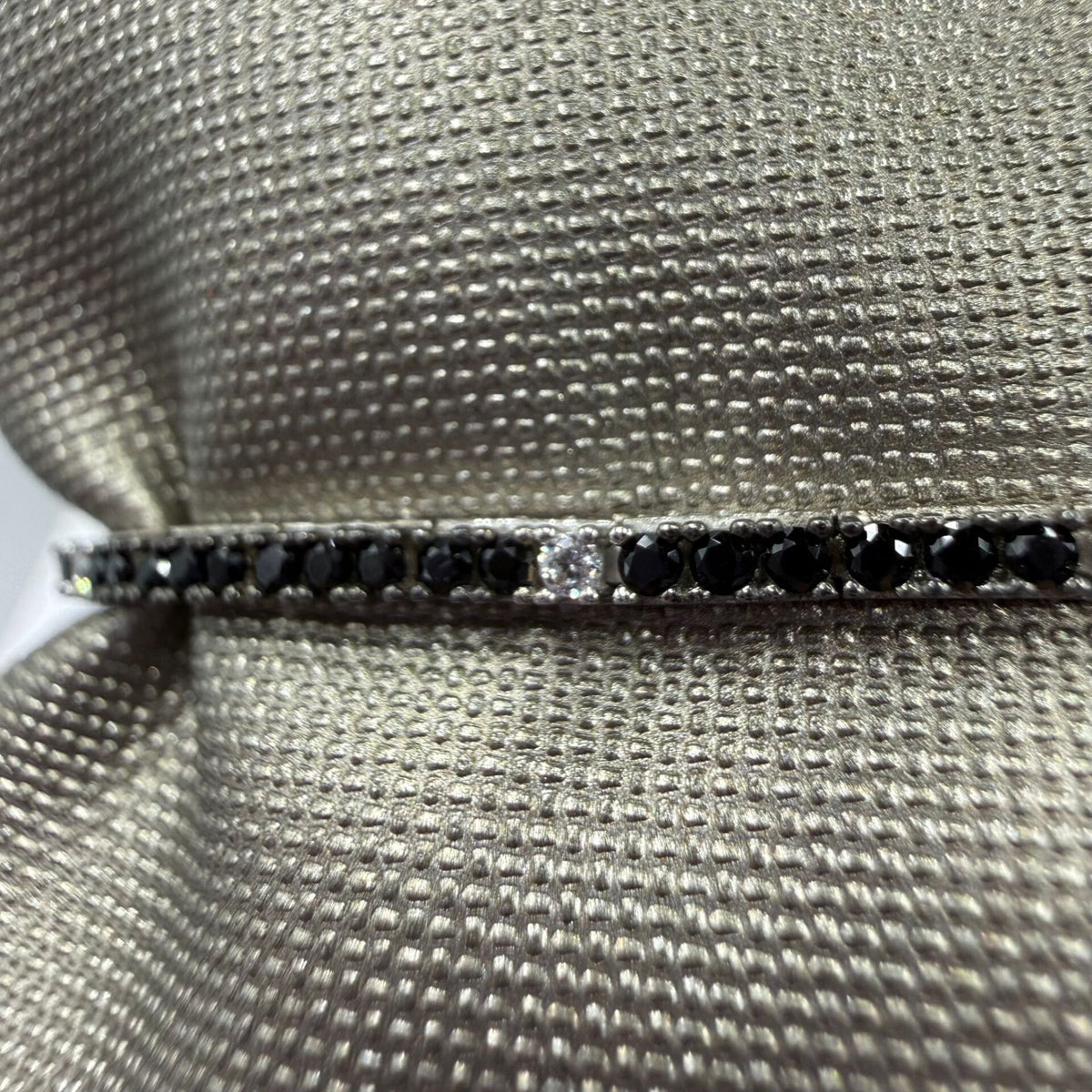 Bracciale Tennis in Oro 18KT 18KT e Zirconi Neri e Bianchi