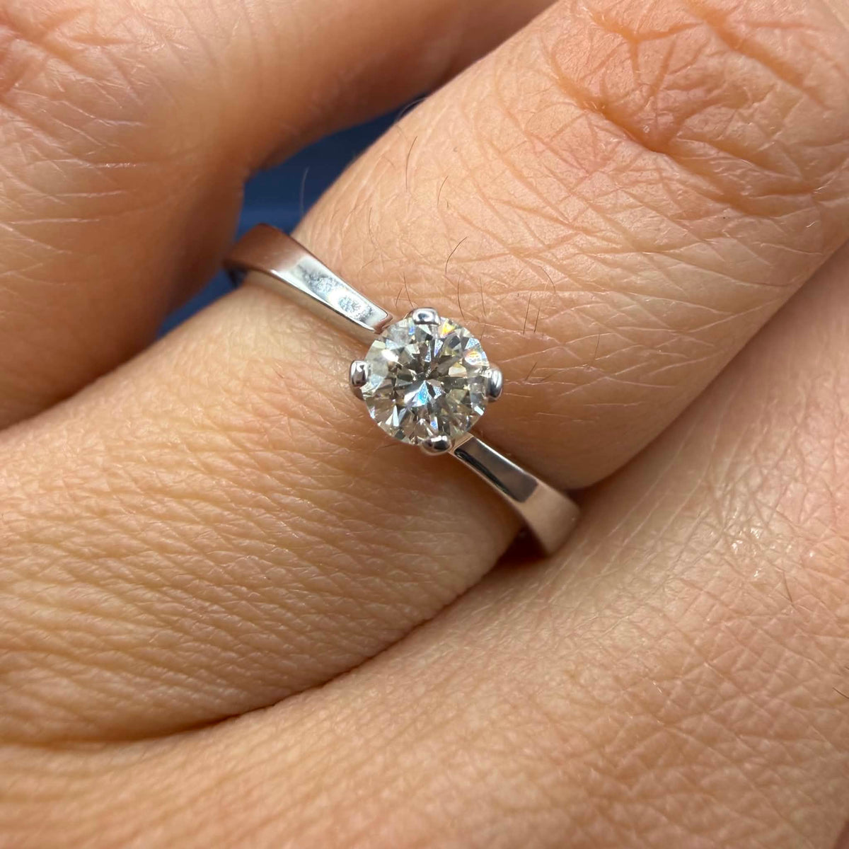 Anello Solitario Salvini in Oro 18KT 18KT e Diamante ct. 0,30