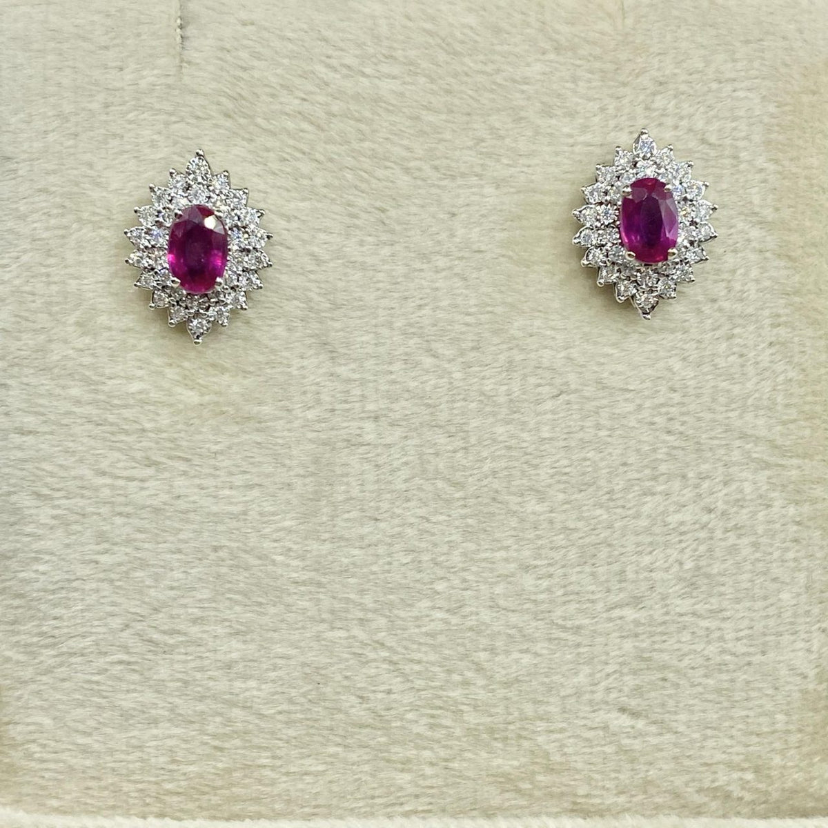 Orecchini Rosetta Donna Oro 18KT con Rubino Ct. 1.10 e Diamanti