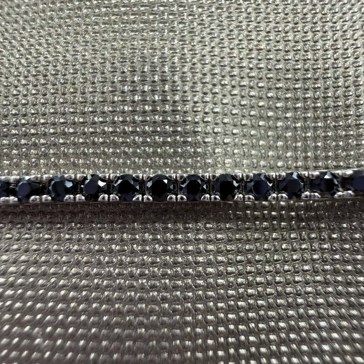 Bracciale Tennis in Oro 18KT 18KT e Zirconi Neri