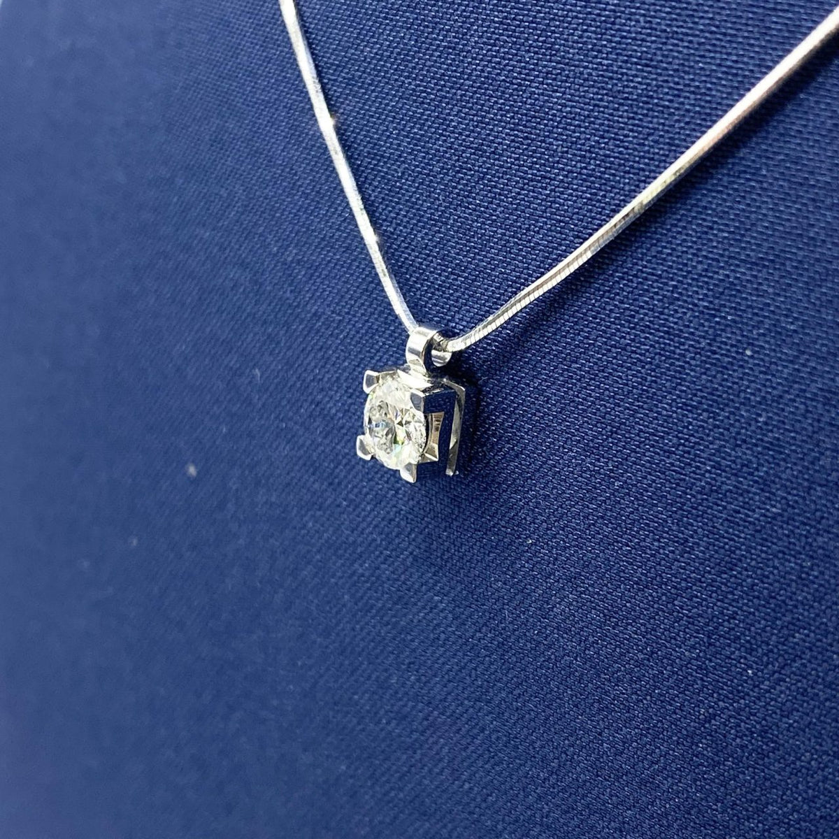 Collana Recarlo Punto Luce in Oro 18KT e Diamante Ct 0.50 F-IF
