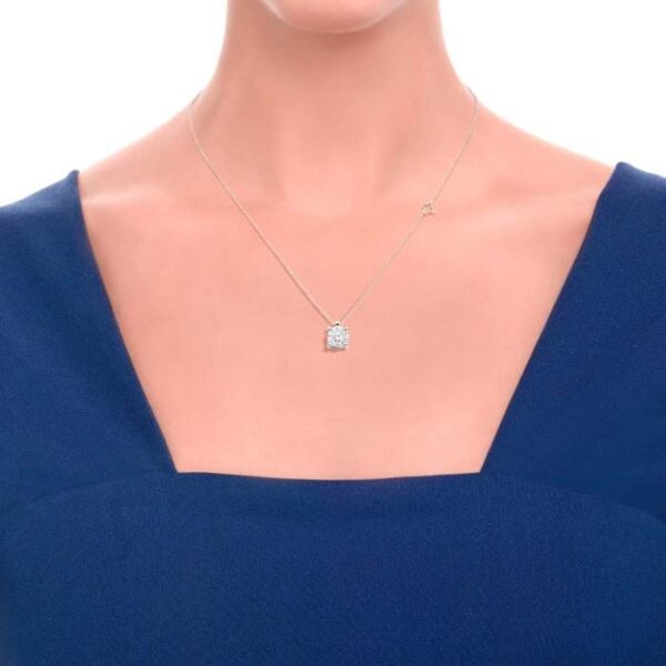 Collana Recarlo Nodo D’amore in Oro 18KT e Diamanti Ct 0.05