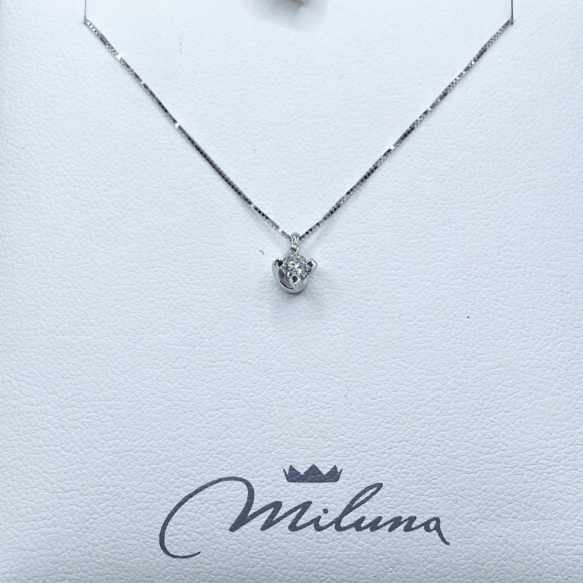 Collana Punto Luce Miluna in Oro 18KT 18KT con Diamante Ct. 0,09