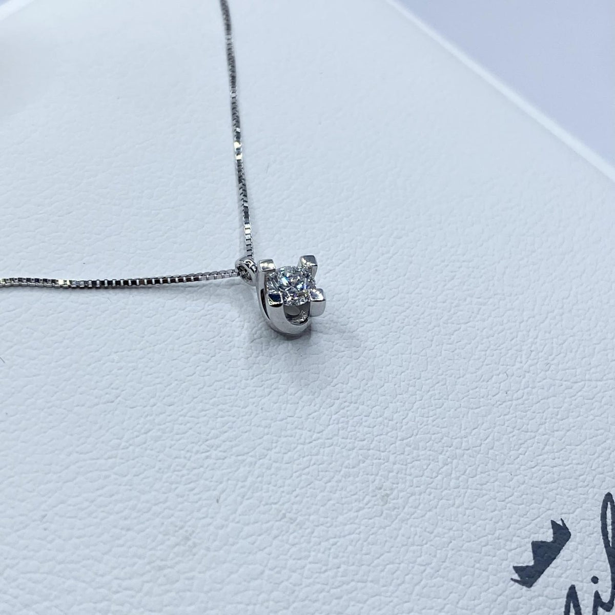 Collana Punto Luce Miluna in Oro 18KT 18KT con Diamante Ct. 0,14