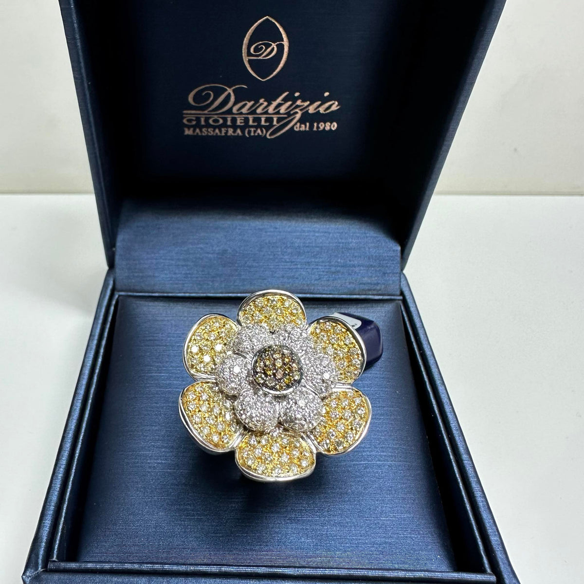 Anello Dartizio Gioielli a Fiore in Oro 18KT 18KT con Diamanti