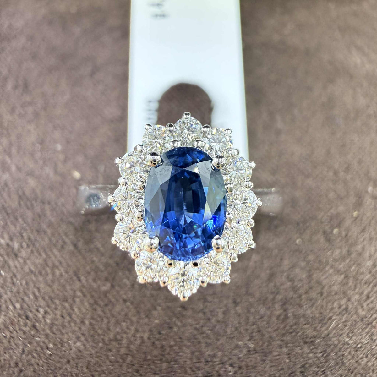 Anello Donna Crivelli con Zaffiro 1,41 e Diamanti