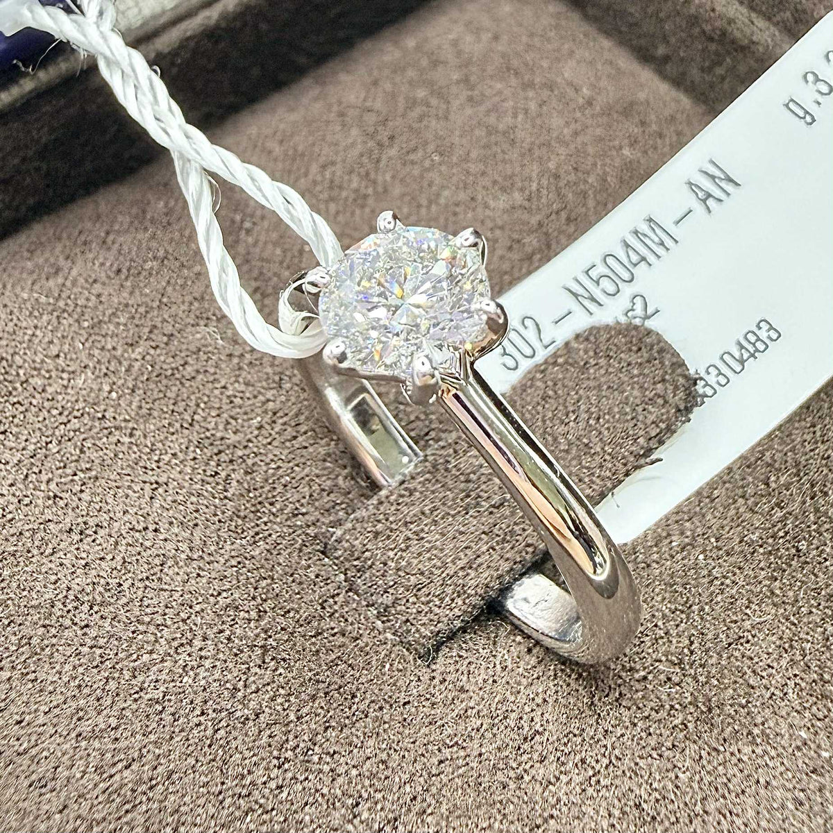Anello Crivelli Solitario Tiffany 6 Griffe in Oro 18KT e Diamante GIA Ct 0.72