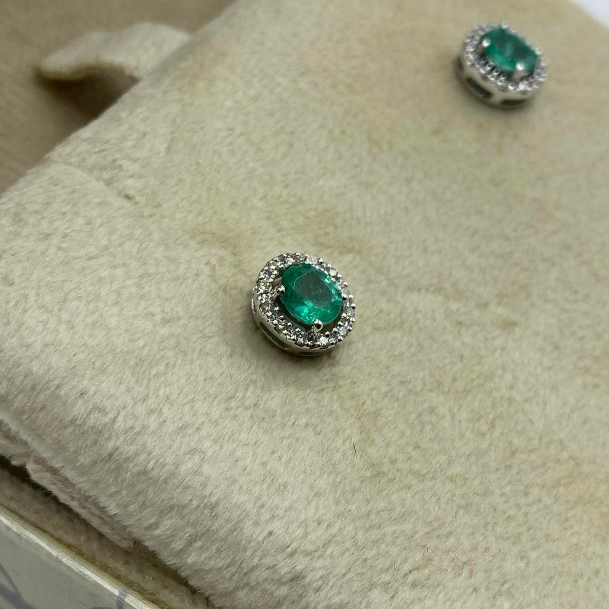 Orecchini Donna Oro 18KT con Smeraldi Ct 0.70 e Diamanti