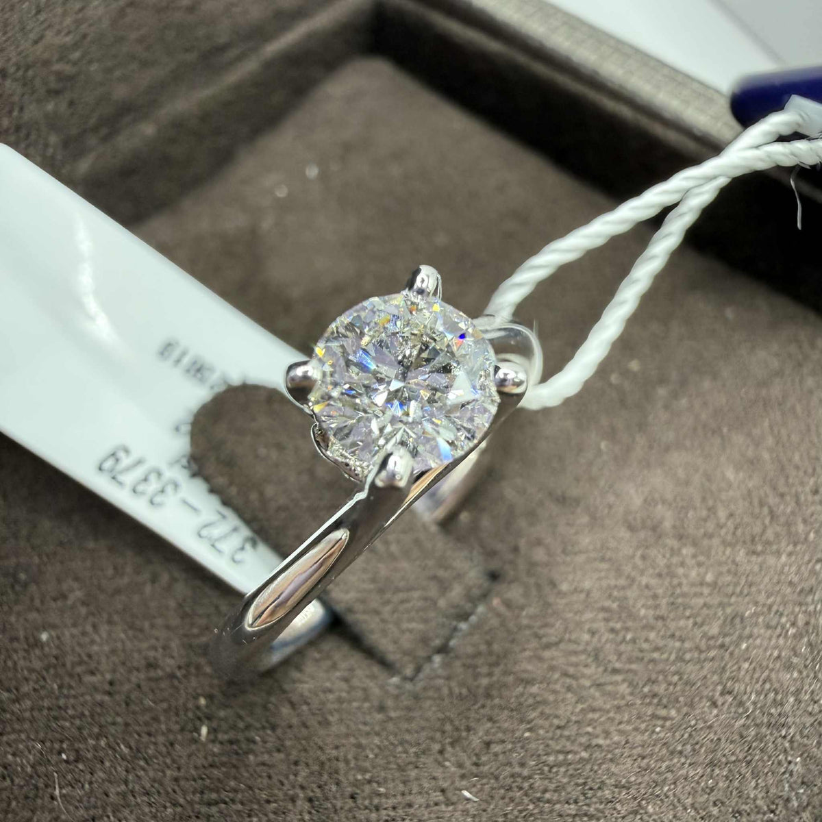 Anello Crivelli Solitario in Oro 18KT 18KT e Diamante GIA Ct 0.73