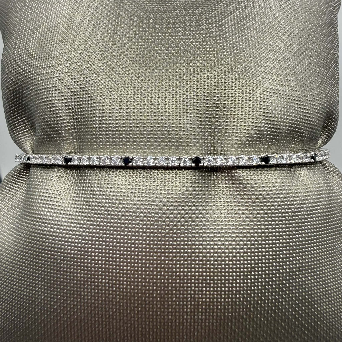 Bracciale Tennis in Oro 18KT 18KT e Zirconi Bianchi e Neri