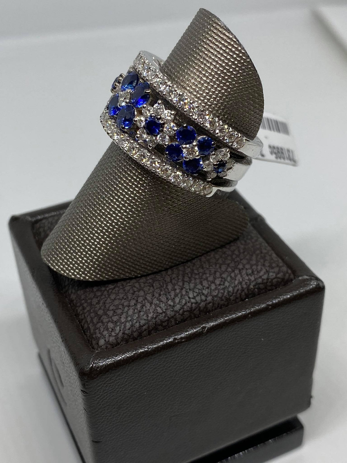 Anello Fascione Donna Crivelli Con Zaffiri Ct 1.80 e Diamanti