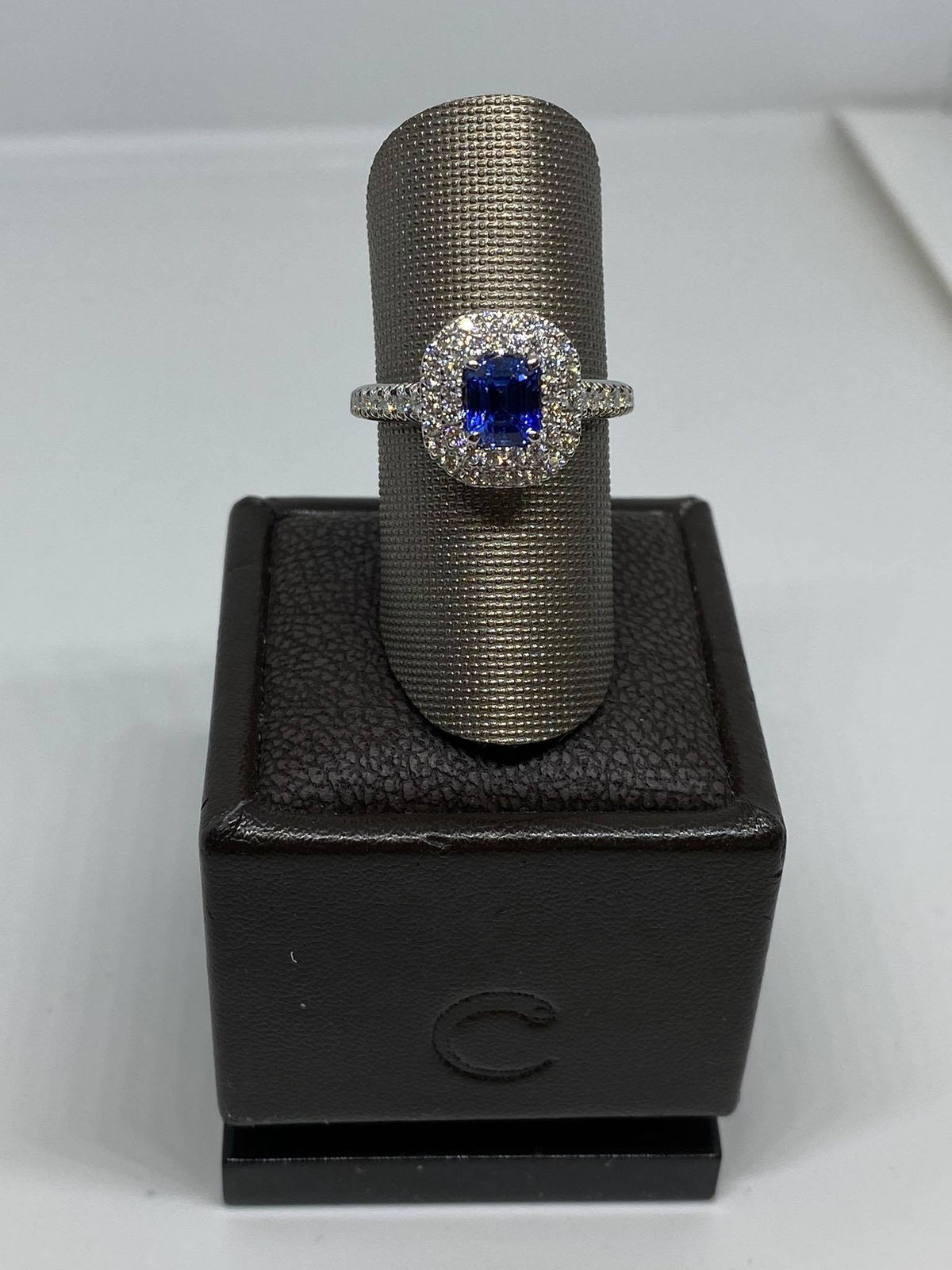 Anello Donna Crivelli Con Zaffiro Ct 1.05 e Diamanti