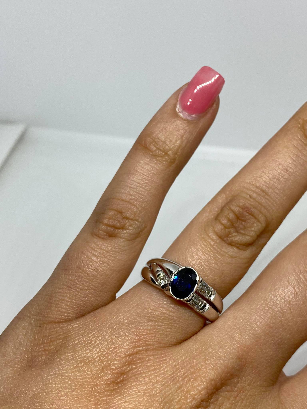 Anello donna con Zaffiri Ct 1.07 e Diamanti