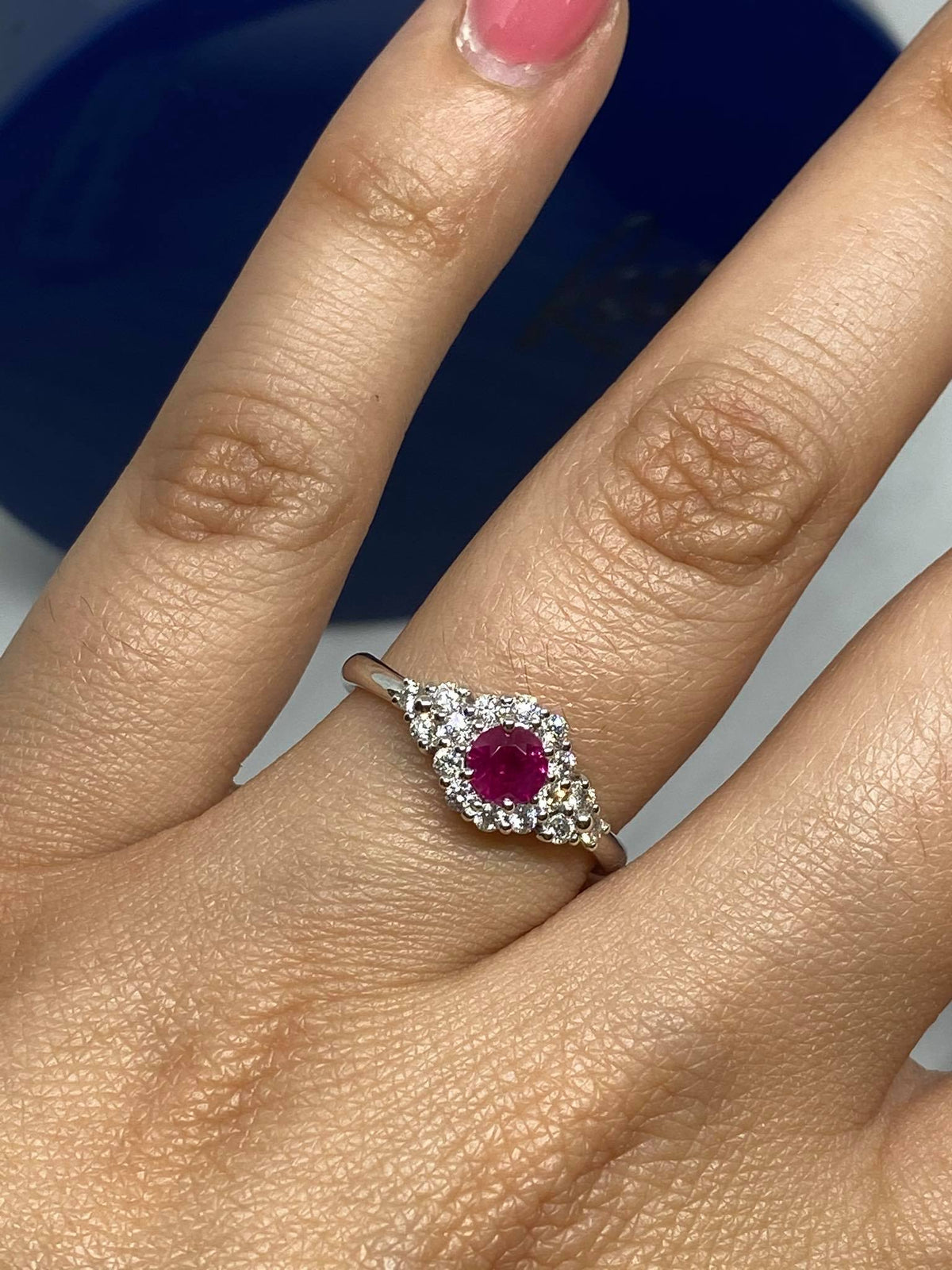 Anello Donna Recarlo con Rubino ct 0.46 e Diamanti