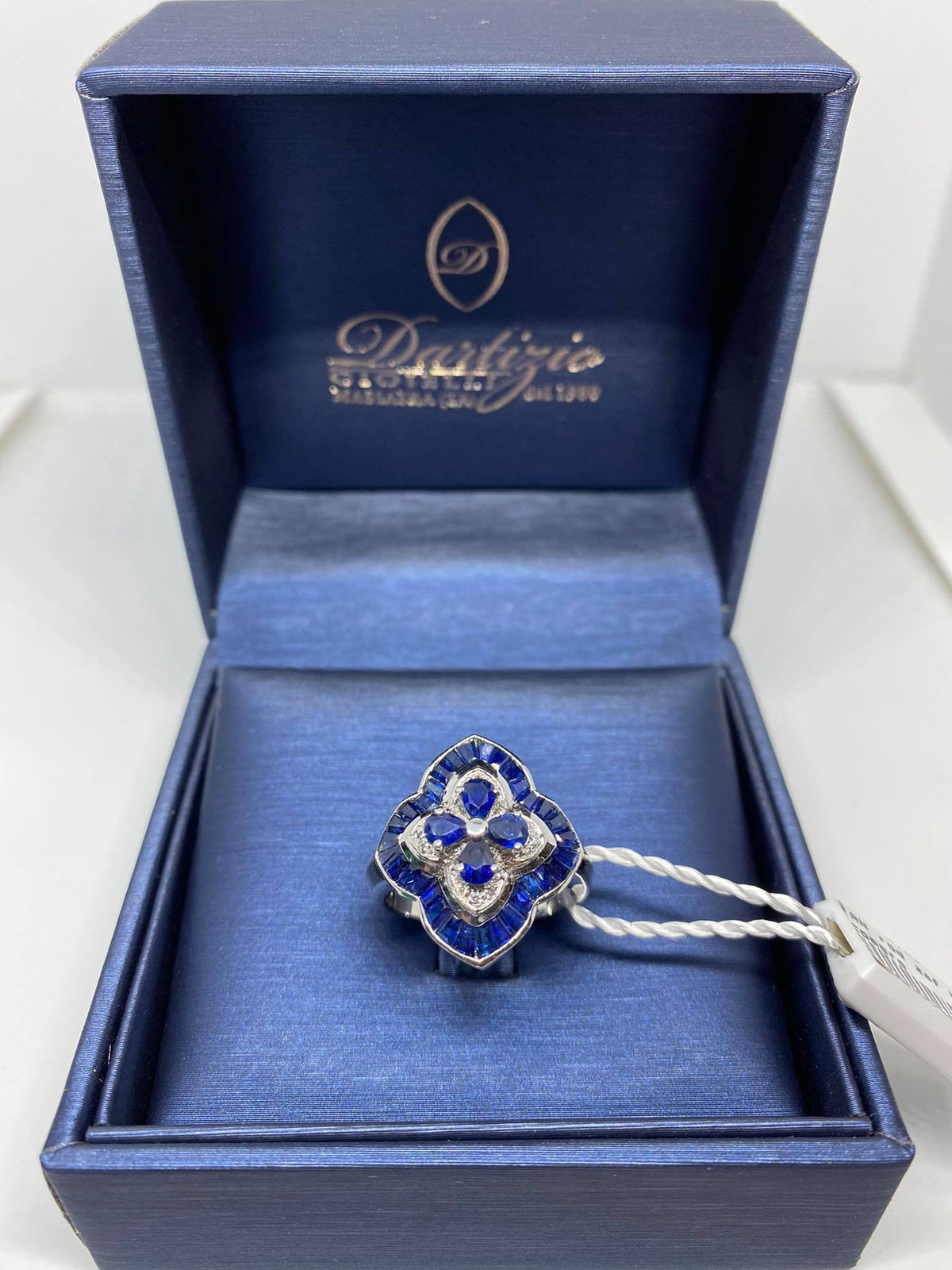 Anello Donna Dartizio Gioielli con Zaffiri Ct 3.63 e Diamanti