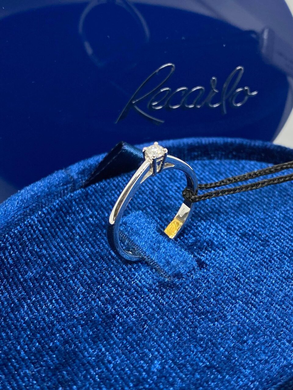 Anello Solitario Recarlo con Diamante Ct 0.12
