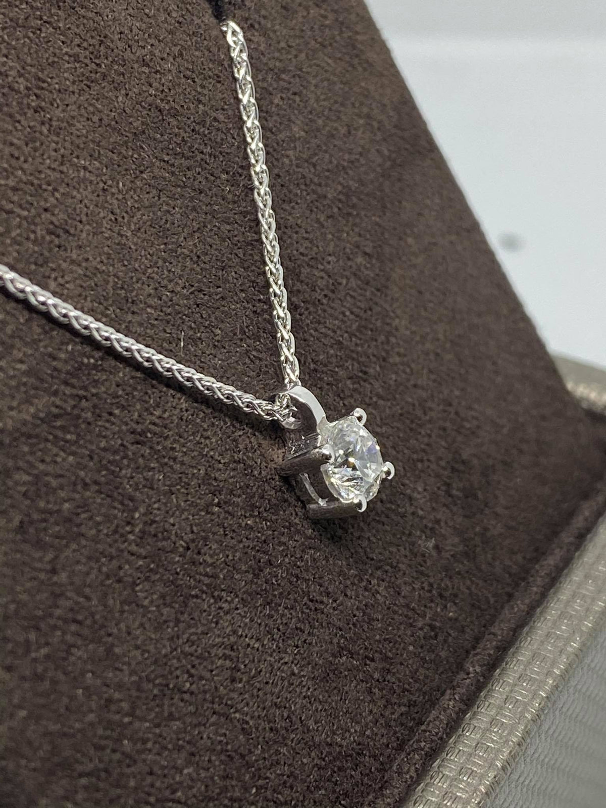 Collana Punto Luce Crivelli con Diamante Ct 0.65