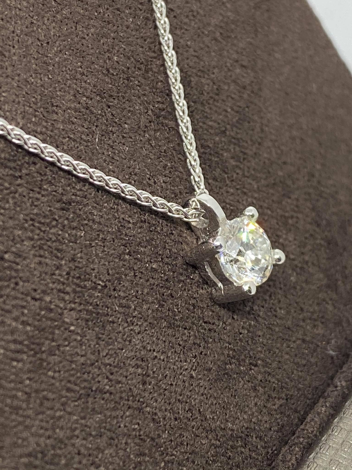 Collana Punto Luce Crivelli con Diamante Ct 0.81